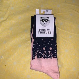Pair of Thieves Men’s crew socks 3 pack NWT. Shoe size 6-12